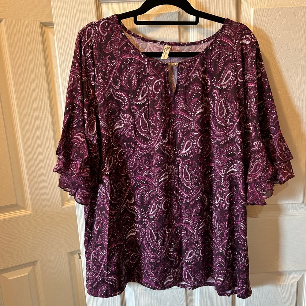 Per Seption Woman 3X Short Flutter Sleeve Purple Paisley Top Blouse Stretchy NWT